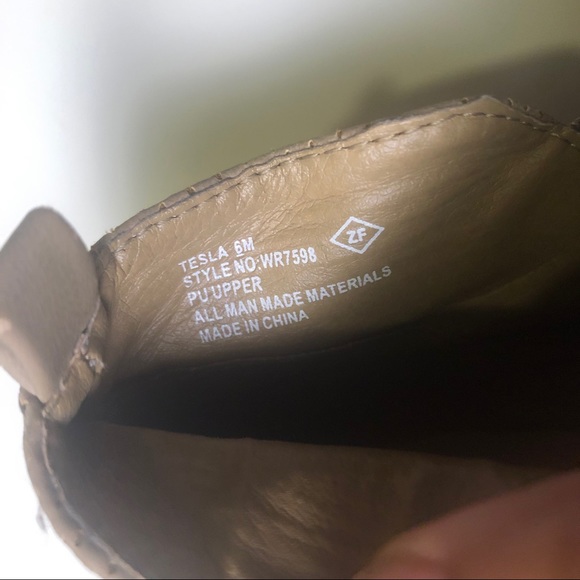 RAMPAGE Beige/Tan Slip on Ankle Bootie Size 6 - Picture 6 of 8